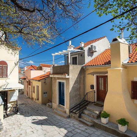 Little House In Baska Daire Dış mekan fotoğraf