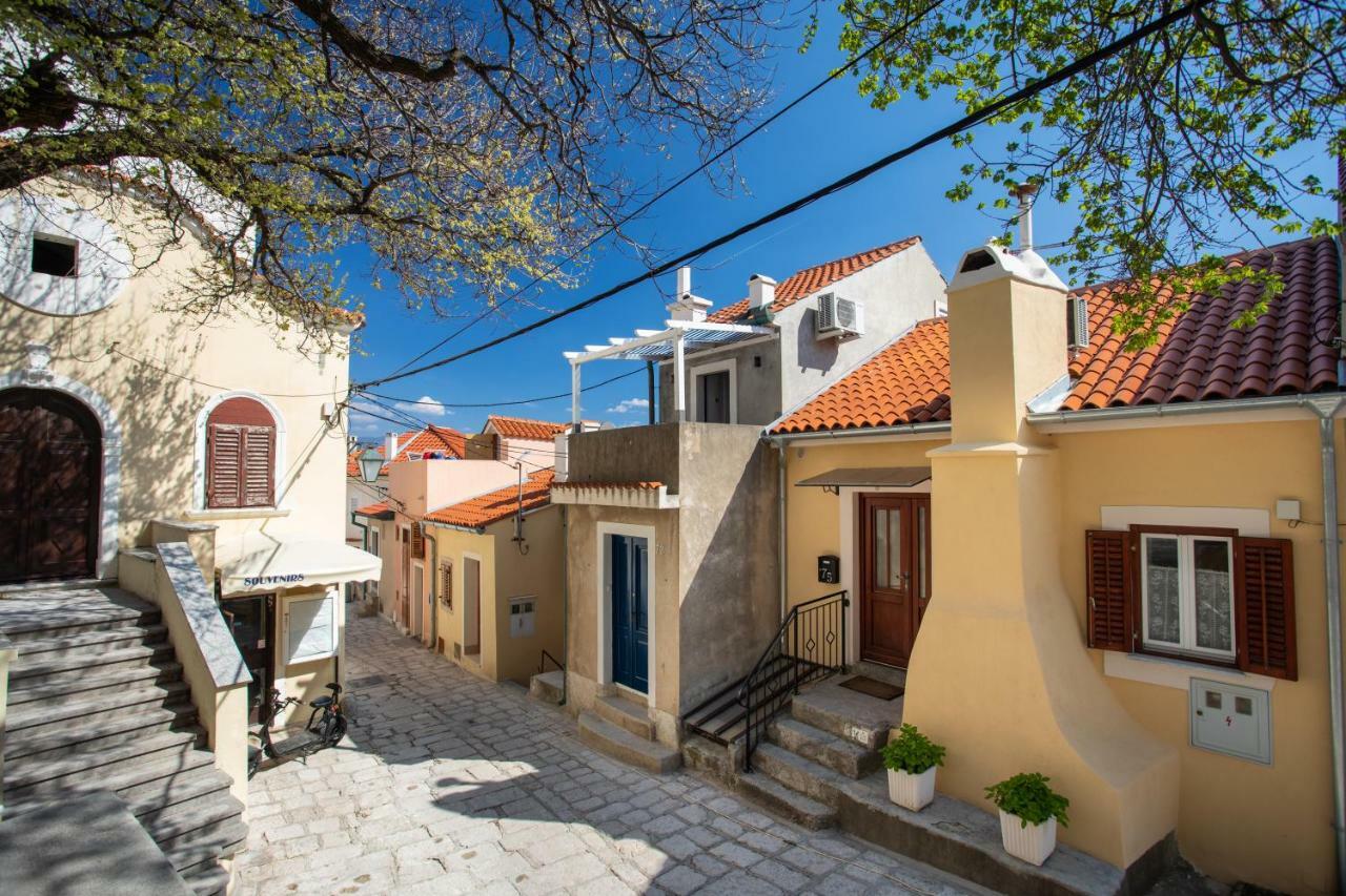 Little House In Baska Daire Dış mekan fotoğraf